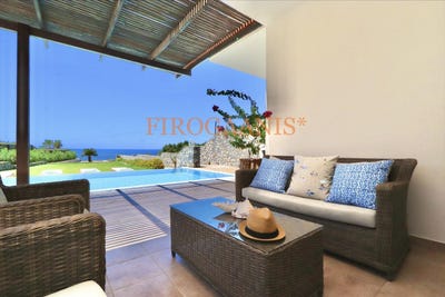 /international/gr/336f-w7-lindos-851-07-greece-rhodes-aegean-310101282599/