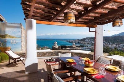 /international/gr/elounda-crete-310103789922/
