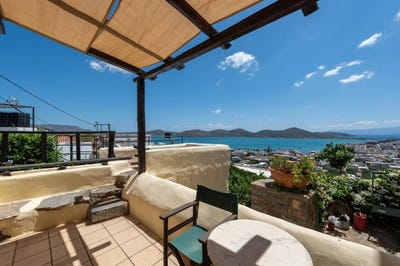 /international/gr/elounda-crete-310108430849/