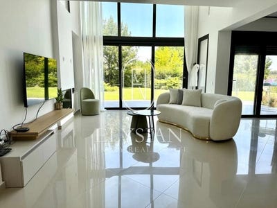 /international/gr/sani-macedonia-thrace-310105266455/