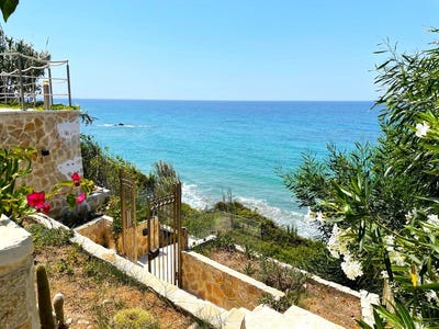 /international/gr/corfu-peloponnese-western-greece-and-ionian-310108050009/