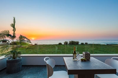 /international/gr/crete-310103687408/