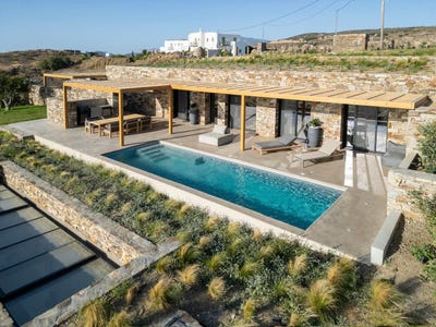 /international/gr/naxos-aegean-310102588584/