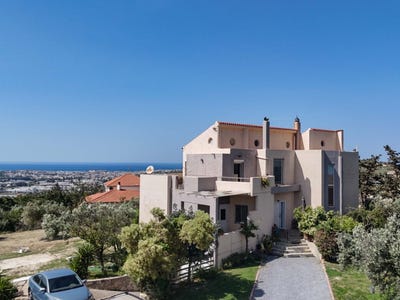 /international/gr/lophoupole-crete-310109201944/