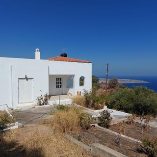 /international/gr/roussa-ekklisia-crete-310102421438/