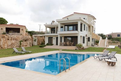 /international/gr/korakies-crete-310107443427/