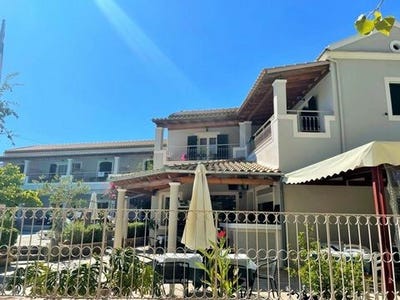 /international/gr/corfu-peloponnese-western-greece-and-ionian-310103792467/