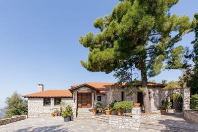 /international/gr/arachova-thessaly-central-greece-310106596029/