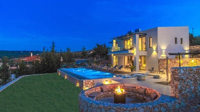 /international/gr/vamos-crete-310102891805/