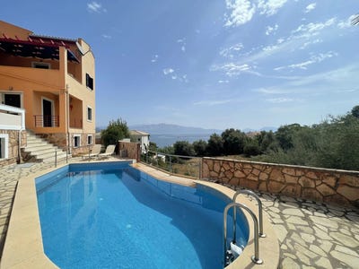 /international/gr/ionian-islands-nikiana-peloponnese-western-greece-and-ionian-310097186842/