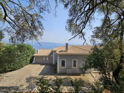 /international/gr/agnitsini-peloponnese-western-greece-and-ionian-310109098505/?lang=id