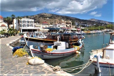 /international/gr/elounda-crete-310098703738/