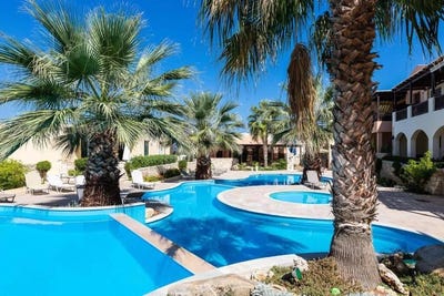 /international/gr/roumeli-crete-310108407533/