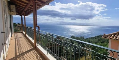 /international/gr/peloponnese-western-greece-and-ionian-310101710125/