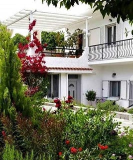 /international/gr/nea-makri-attica-310103791916/