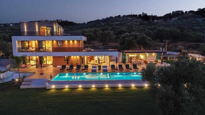 /international/gr/dilofo-crete-310102892642/
