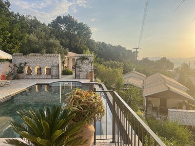/international/gr/old-sinies-peloponnese-western-greece-and-ionian-310099757277/?lang=zh-tw