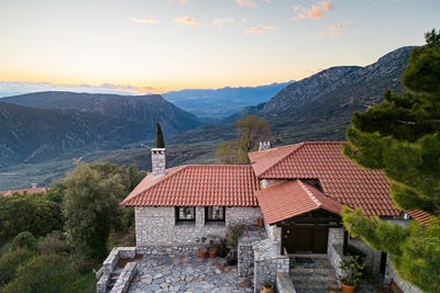/international/gr/peloponnese-western-greece-and-ionian-310104398529/