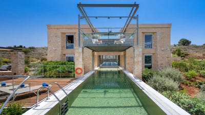 /international/gr/kaina-crete-310105689889/