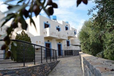 /international/gr/elounda-crete-310103787957/