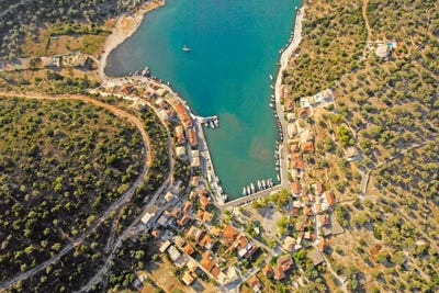 /international/gr/lefkada-peloponnese-western-greece-and-ionian-310107300662/