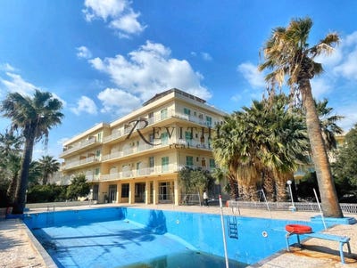 /international/gr/nea-makri-attica-310106484728/