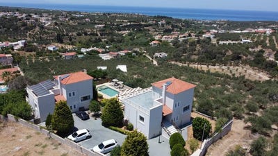 /international/gr/chamalevri-crete-310105165703/