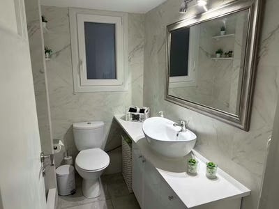 /international/gr/effranoros-athens-attica-310094615353/