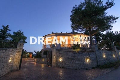 /international/gr/agios-kirikos-peloponnese-western-greece-and-ionian-310101036412/?lang=en