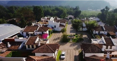 /international/gt/6163-antigua-la-antigua-guatemala-sacatepequez-la-antigua-guatemala-sacatepequez-department-310106752101/