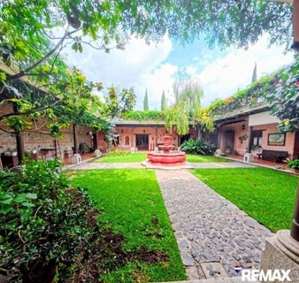 /international/gt/6208-antigua-guatemala-la-antigua-guatemala-sacatepequez-la-antigua-guatemala-sacatepequez-department-310108763461/