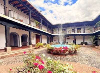 /international/gt/6159-centro-de-antigua-la-antigua-guatemala-sacatepequez-la-antigua-guatemala-sacatepequez-department-310106580150/