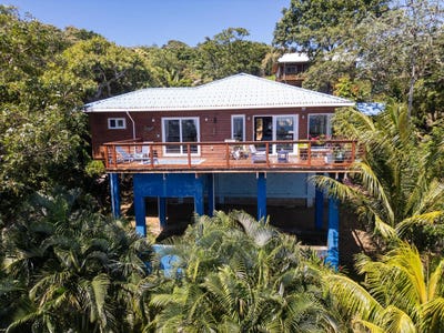 /international/hn/flowers-bay-roatan-islas-de-la-bahia-roatan-bay-islands-department-310108406583/