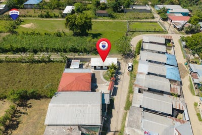/international/hn/tocoa-colon-barrio-los-pinos-a-dos-cuadras-de-la-calle-chela-tocoa-colon-tocoa-colon-department-310107368347/