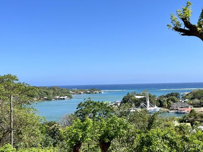 /international/hn/jonesville-roatan-bay-islands-department-310108564389/