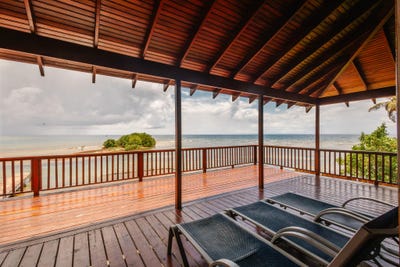 /international/hn/calabash-bight-roatan-bay-islands-department-310107647606/