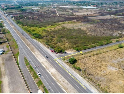 /international/hn/caserio-las-moras-aldea-de-amarateca-municipio-del-distrito-central-del-departamento-de-francisco-morazan-honduras-c-a-a-255-m-de-carretera-ca-5-distrito-central-comayaguela-y-tegucigalpa-fra-distrito-central-comayaguela-y-tegucigalpa-francisco-morazan-department-310101327944/?lang=it