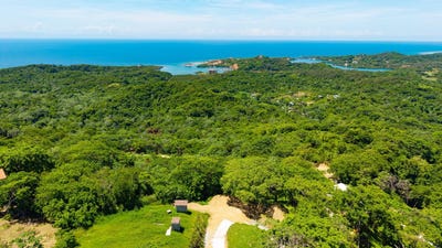 /international/hn/lot-7-roatan-bay-islands-department-310108900808/