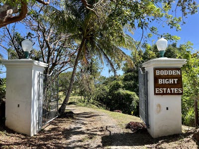 /international/hn/bodden-bight-estate-roatan-bay-islands-department-310090803760/?lang=fr