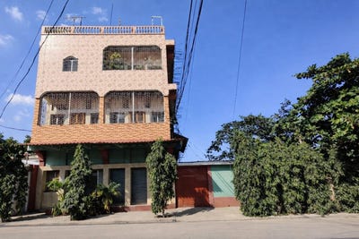 /international/hn/honduras-san-pedro-sula-cortes-san-pedro-sula-cortes-department-310105924057/