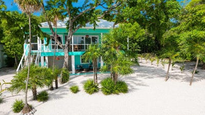/international/hn/pine-point-utila-bay-islands-department-310108942301/