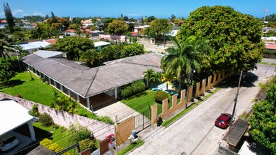 /international/hn/col-el-naranjal-ave-roatan-lote-145-la-ceiba-atlantida-la-ceiba-atlantida-department-310106289168/
