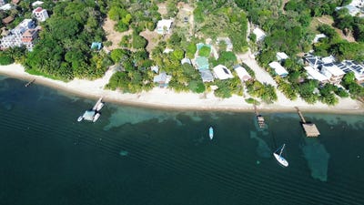 /international/hn/w-bay-west-end-roatan-bay-islands-department-310108868469/