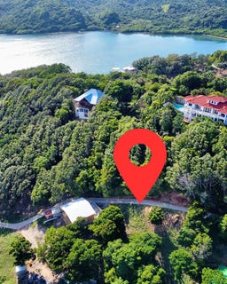 /international/hn/jonesville-point-roatan-bay-islands-department-310108645604/