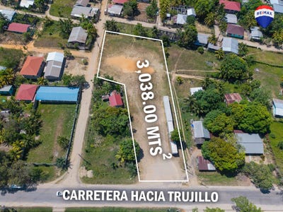 /international/hn/en-trujillo-coon-a-la-orilla-del-pavimento-en-la-entrada-al-casco-urbano-trujillo-colon-trujillo-colon-department-310108487444/