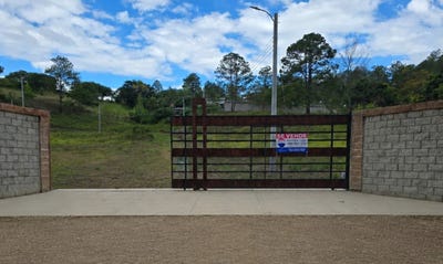 /international/hn/aldea-aguas-del-padre-siguatepeque-cerca-del-ministerio-cristiano-canaan-ingresando-por-la-calle-de-la-ca-5-ubicada-atras-de-la-empacadora-el-corral-siguatepeque-comayagua-siguatepeque-comayagua-310108565377/