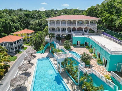/international/hn/west-end-roatan-islas-de-la-bahia-roatan-bay-islands-department-310107449260/