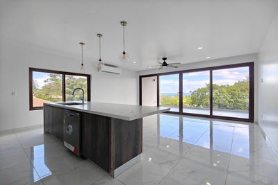 /international/hn/ludy-s-village-community-roatan-bay-islands-department-310095995786/