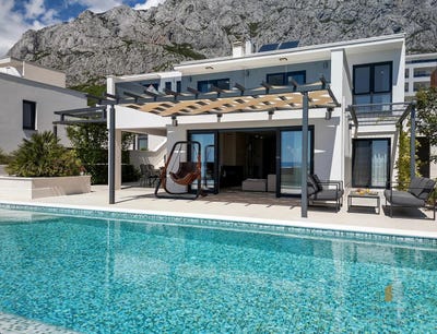 /international/hr/makarska-split-dalmatia-county-310097614203/