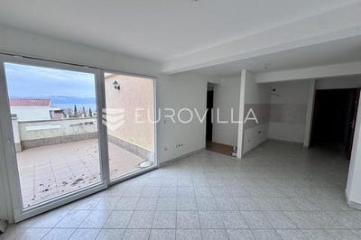 /international/hr/omis-split-dalmatia-county-310104864174/